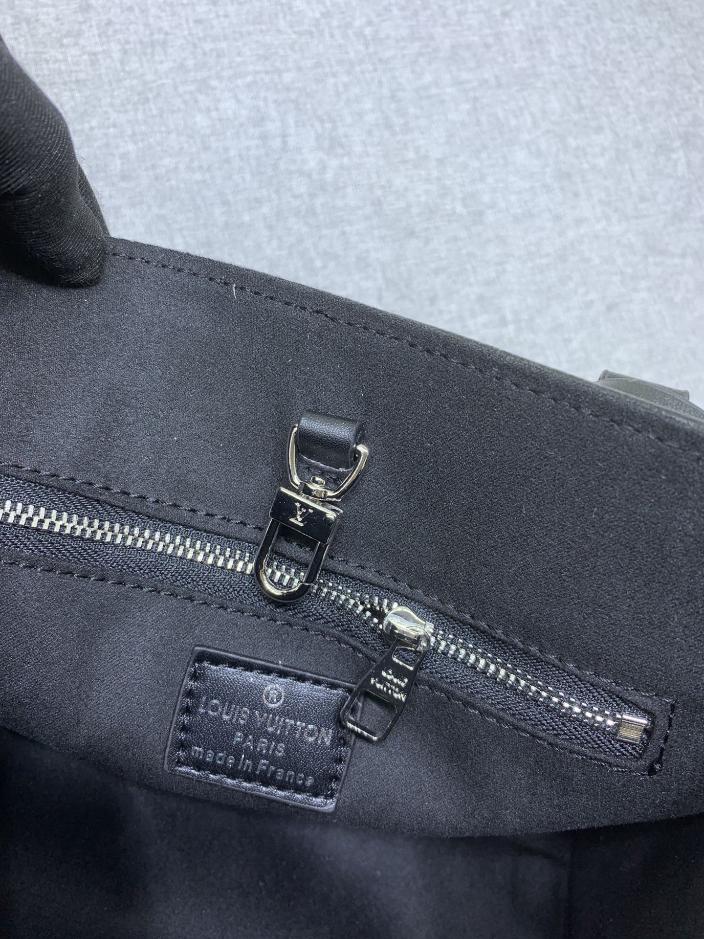 EN - New 1:1 rep Bag LUV 638