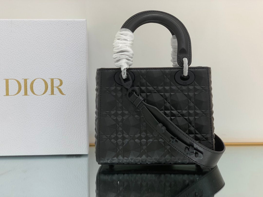 Top Quality MeTop Qualityum Lady Bag Cannage with Beaded Motif, Black, For Women Womens Handbags, Crossbody Bags, 20cm CD