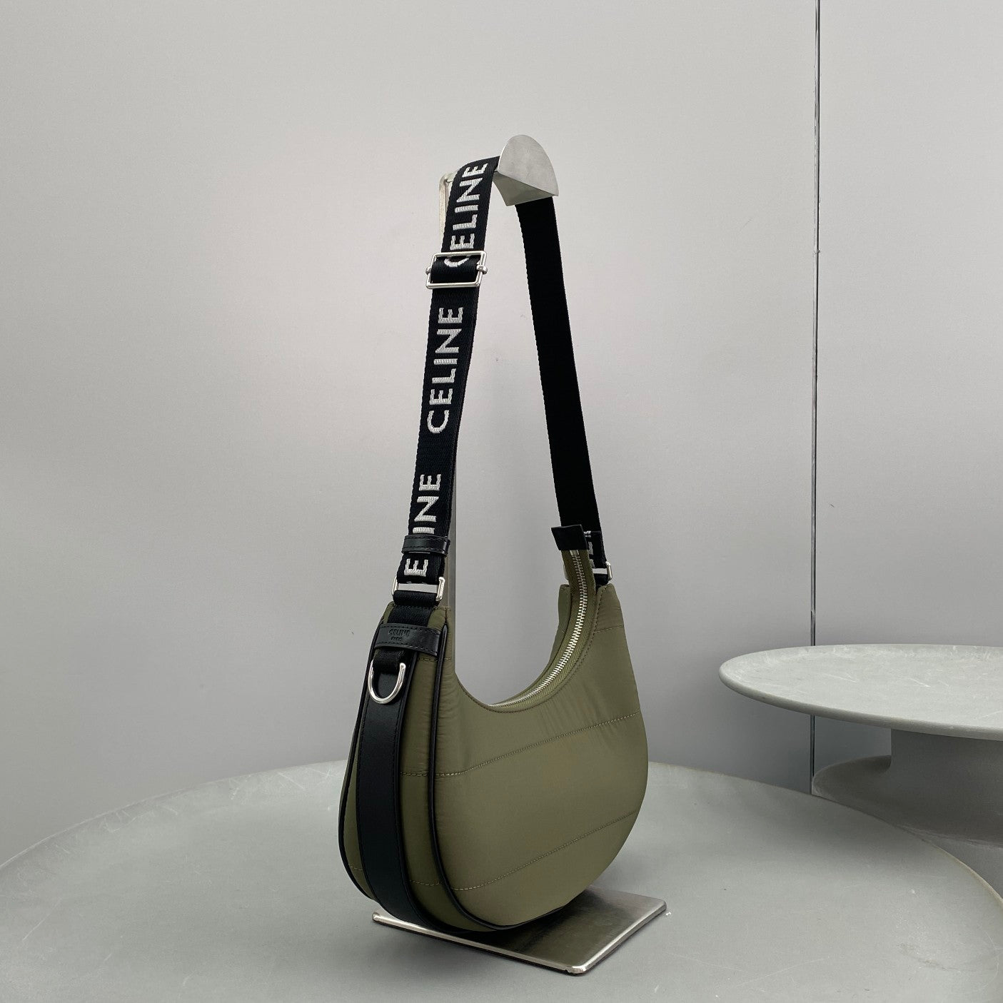 Top Quality MeTop Qualityum Ava Bag With Top Quality Strap In Quilted Nylon Khaki For Women 9in/23cm 196972DLI.15KH