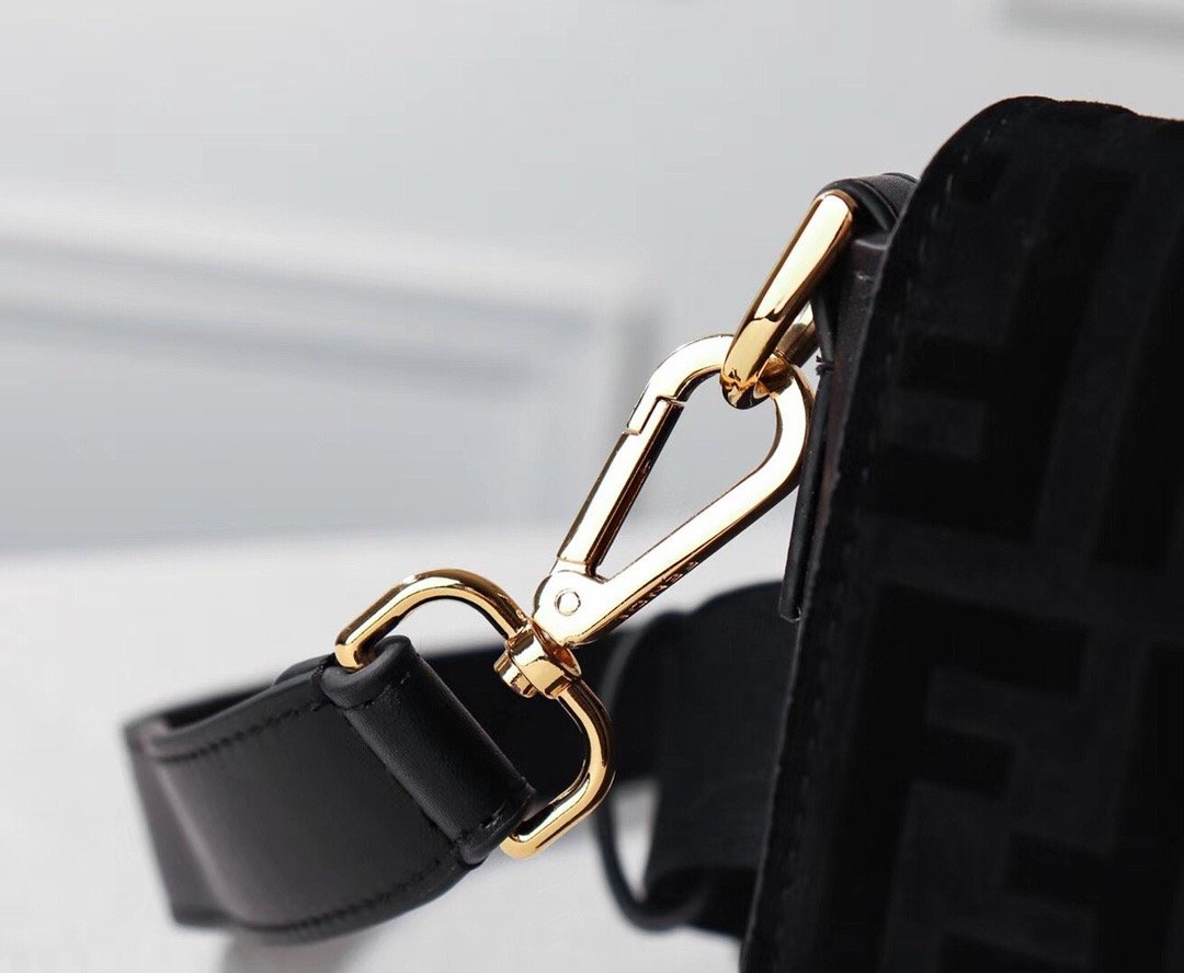 EN - New 1:1 rep  Bags FEI 069