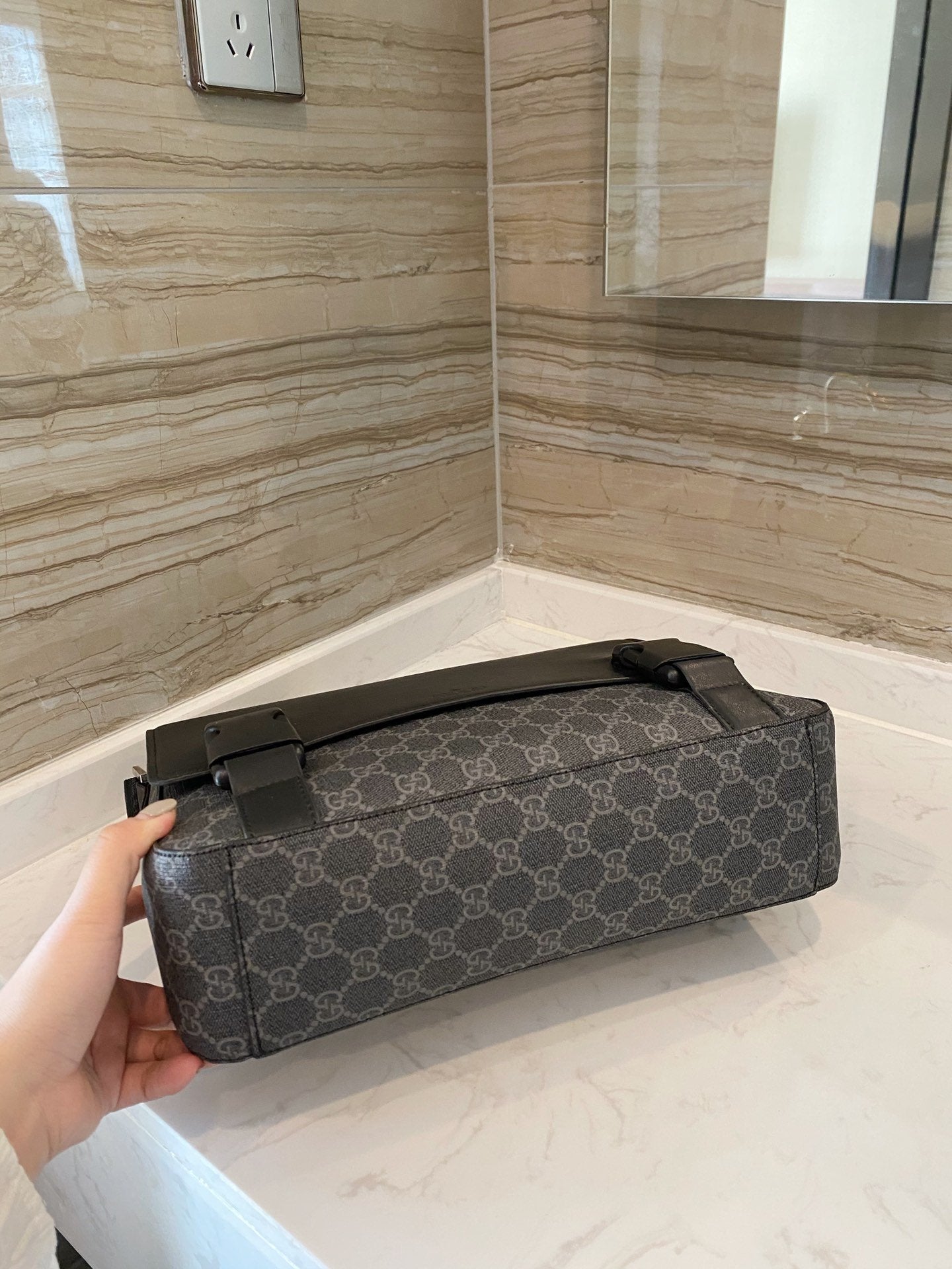 EN - New 1:1 rep  Bags GCI 214