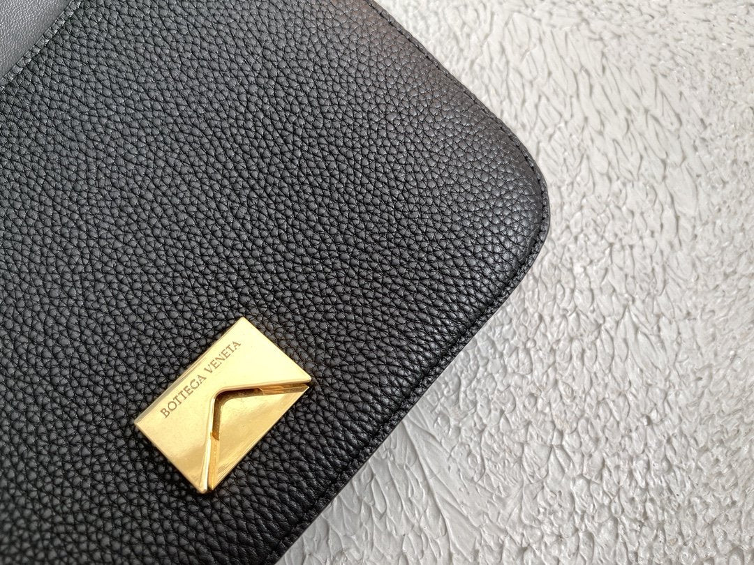 Top Quality Mount Black, For Women, Women’s Bags 8.3in/21cm 667399V12M08425