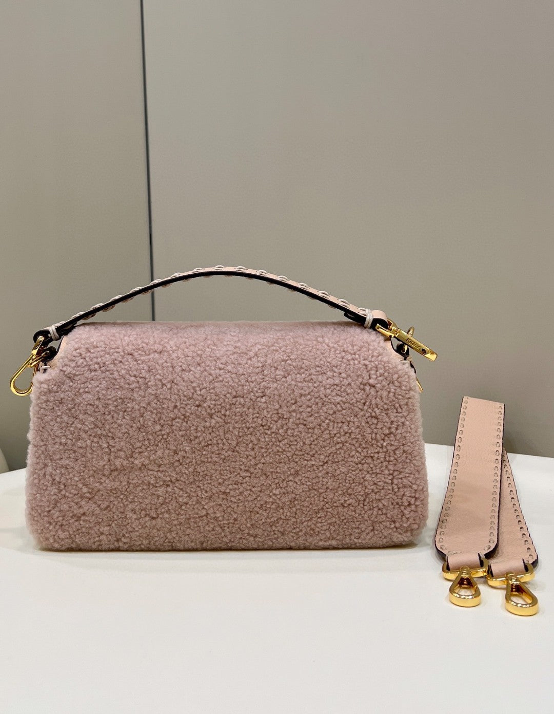 Top QualityTop Quality Baguette Pink Sheepskin Bag For Woman 27cm/10.5in 8BR600AH96F1F7N