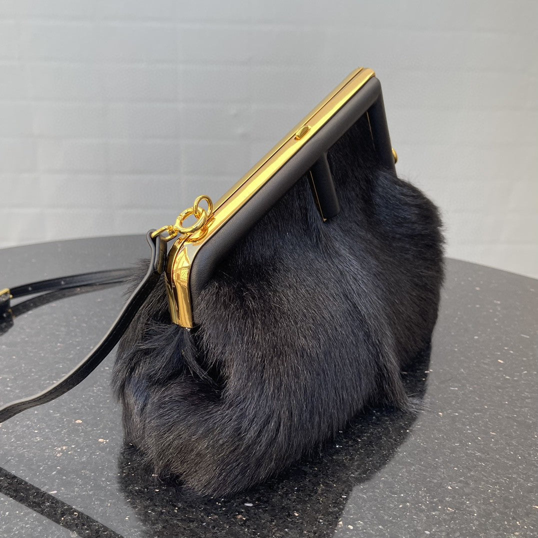 Top QualityTop Quality Top QualityTop Qualityrst Small Black Fox Fur Bag For Woman 26cm/10in