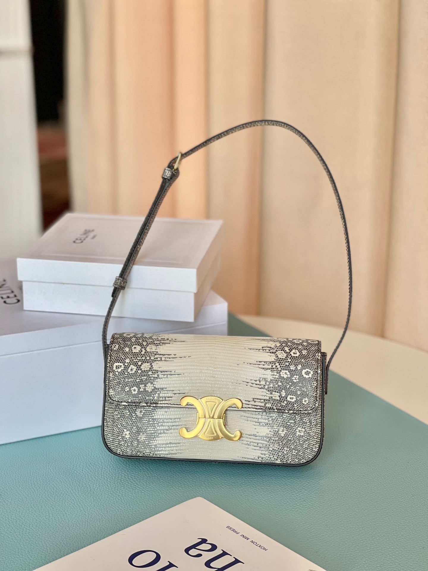 Top Quality Triomphe Shoulder Bag In Lizard Natural For Women 8in/20cm 194144BF5.02VG