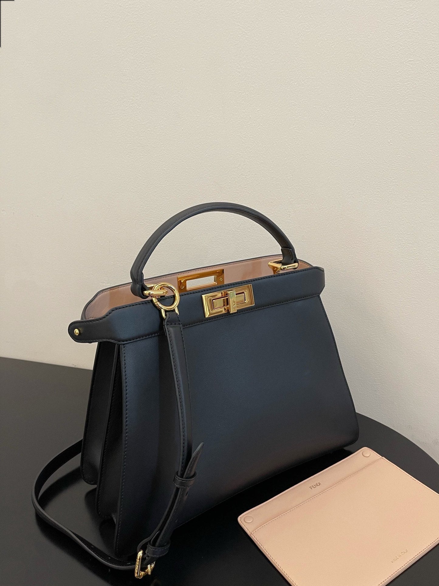 FI Top Quality ISeeU Petite Black Small Bag For Woman 20cm/8in