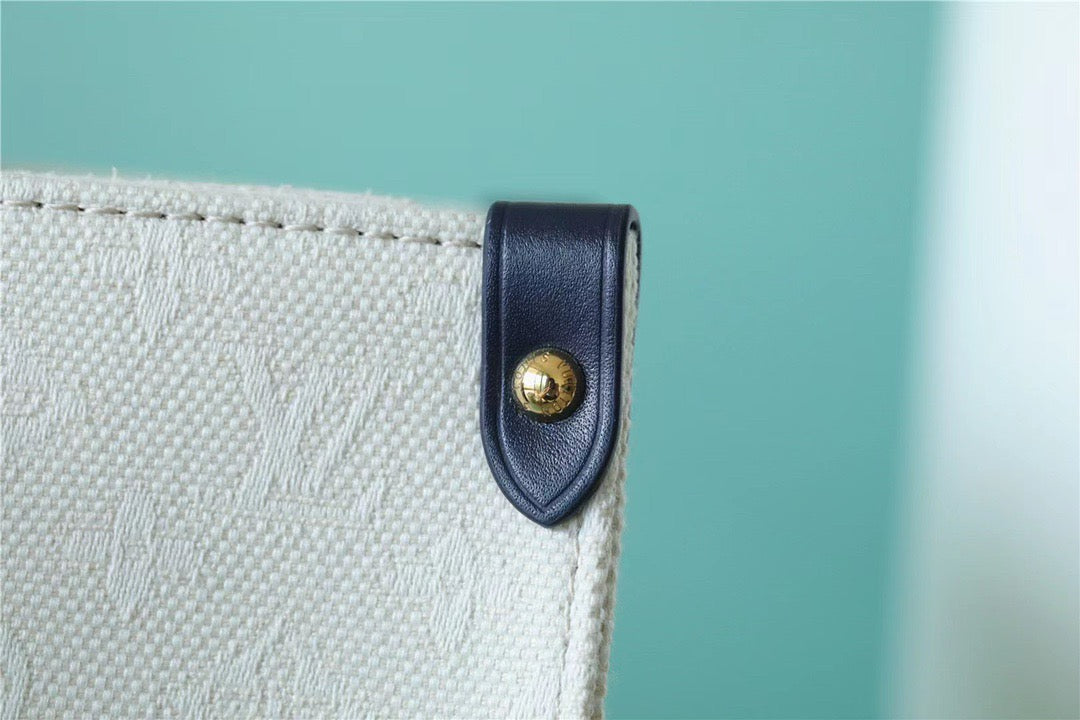 Top Quality Onthego MM Monogram Giant And Raffia White/ Black For Women,  Shoulder And Crossbody Bags 35cm/13.8in Top Quality 