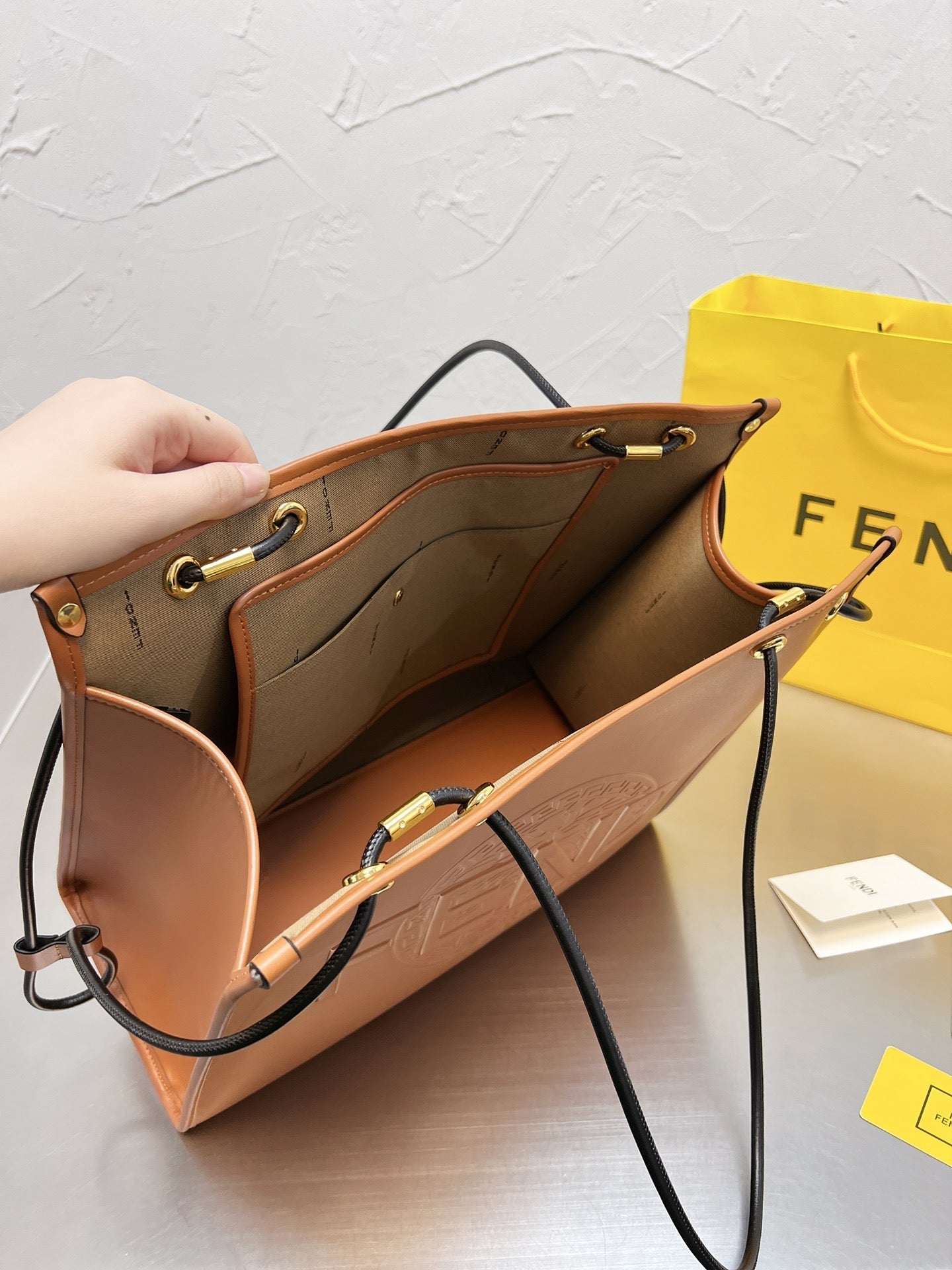 EN - New 1:1 rep  Bags FEI 236