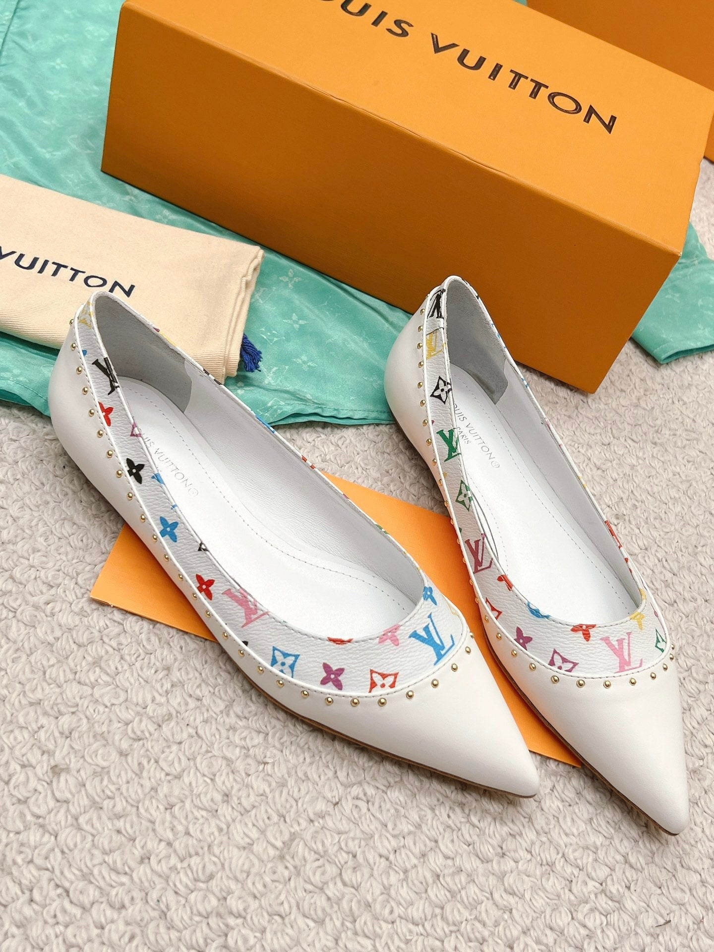 New 1:1 rep LUV High Heel Shoes 044