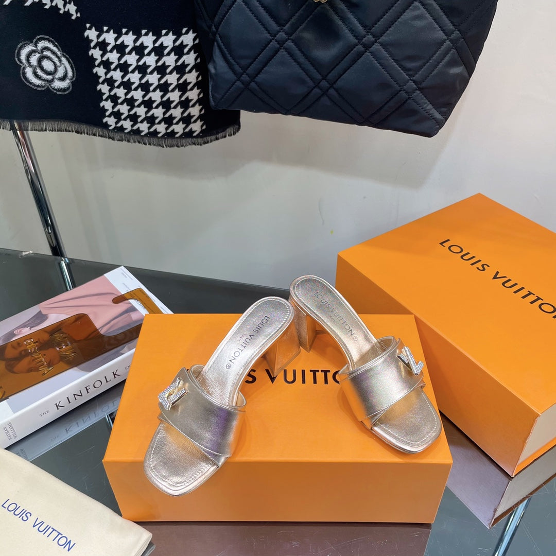 New 1:1 rep LUV High Heel Shoes 023