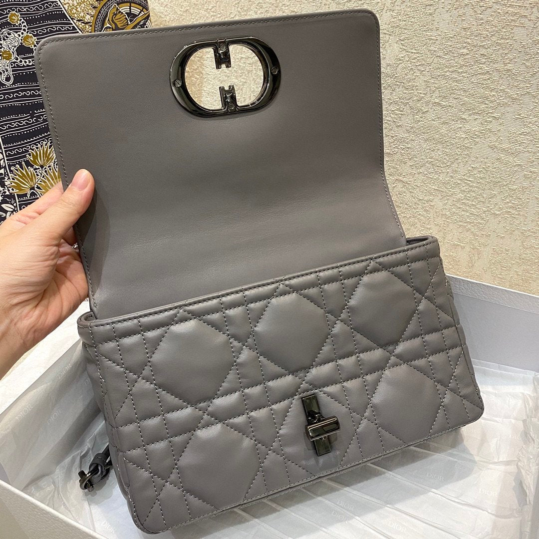 Top Quality MeTop Qualityum Caro Bag Gray Padded Macrocannage, Dark Grey, For Women Womens Handbags, Crossbody Bags, 25cm CD M9242BNGK_M41G