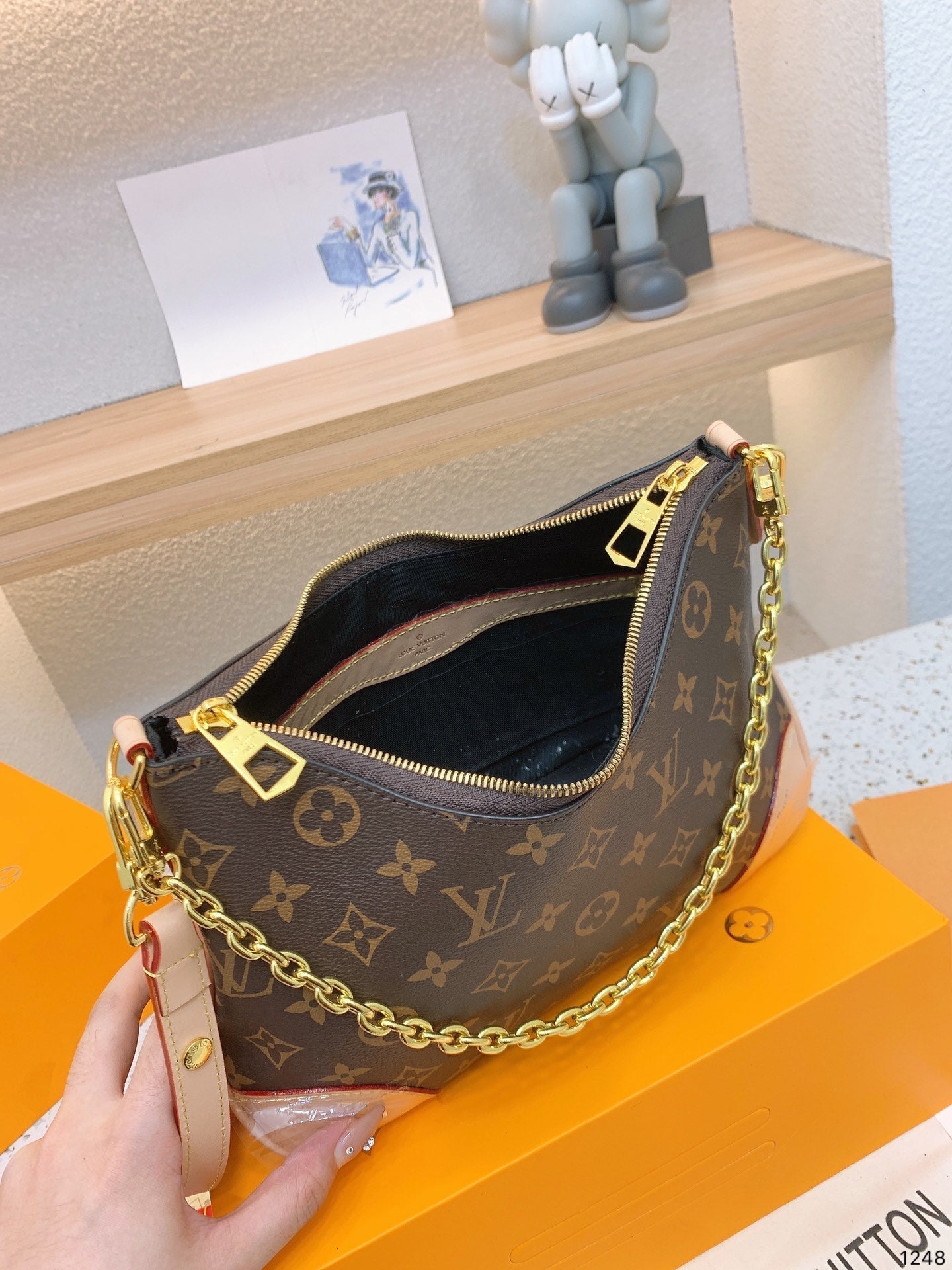 EN - New 1:1 rep Lux Bags LUV 547