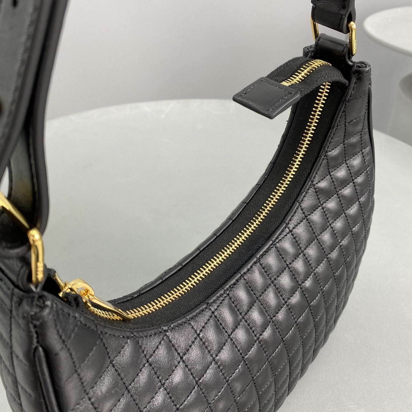 Top Quality Ava Bag Black For Women 9in/23.5cm