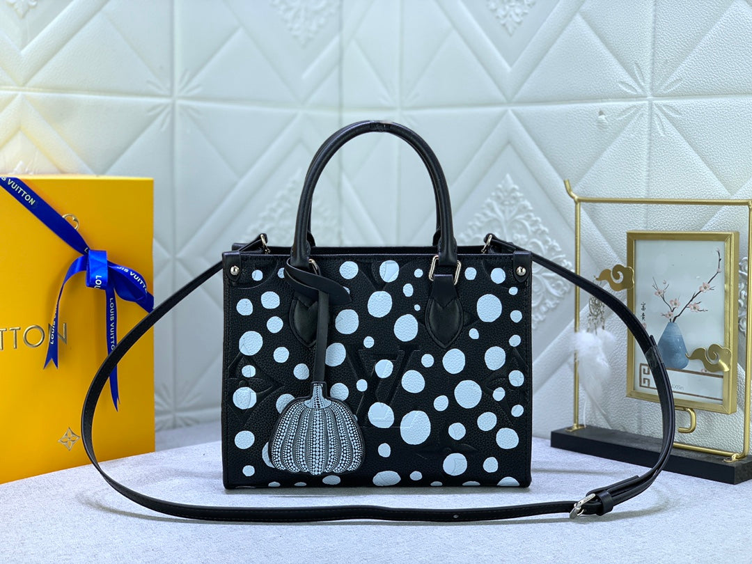EN - New 1:1 rep Bag LUV 638