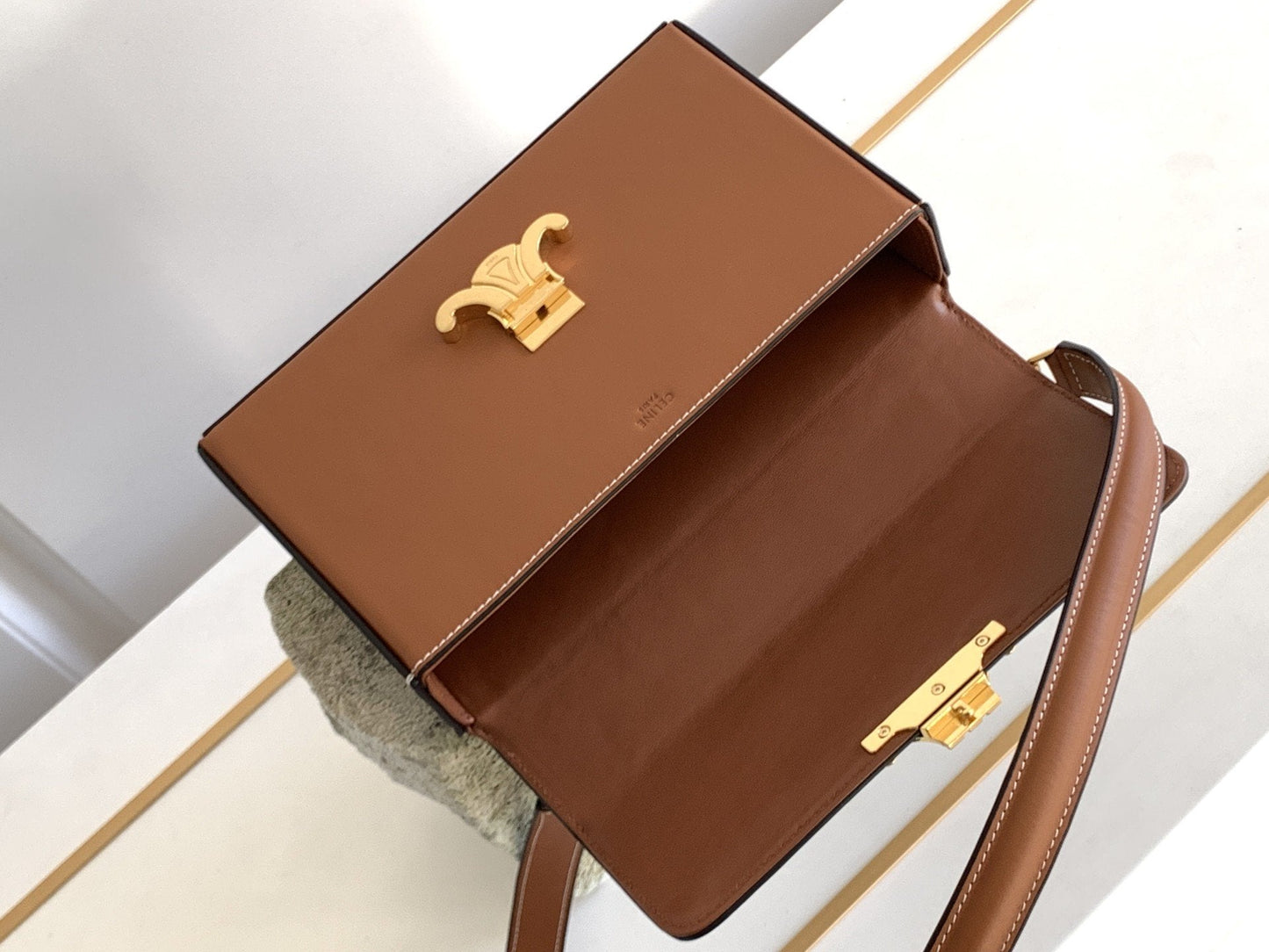 Top Quality Box Triomphe Bag Brown For Women 9in/22cm 199993BFN.04LU