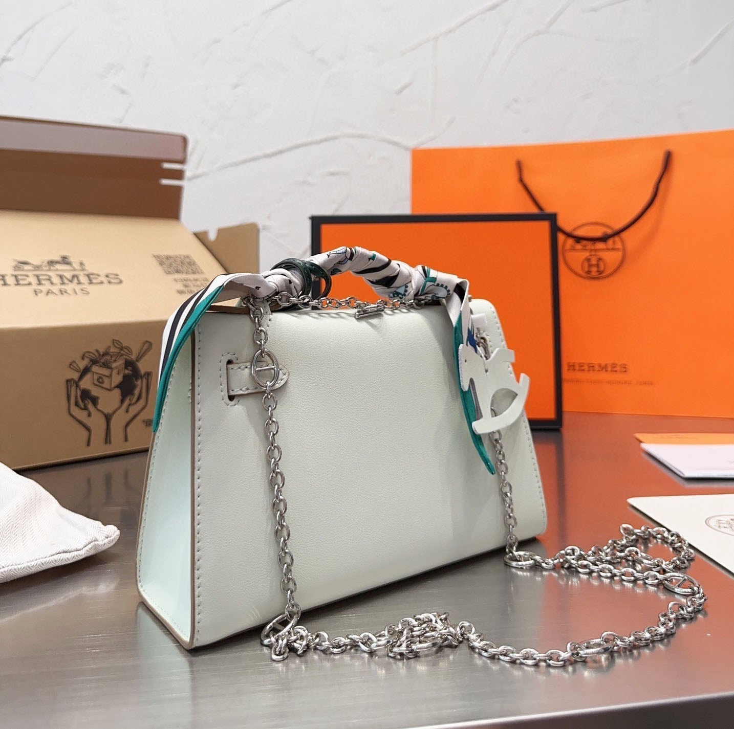 EN - New 1:1 rep  Bags HM 139