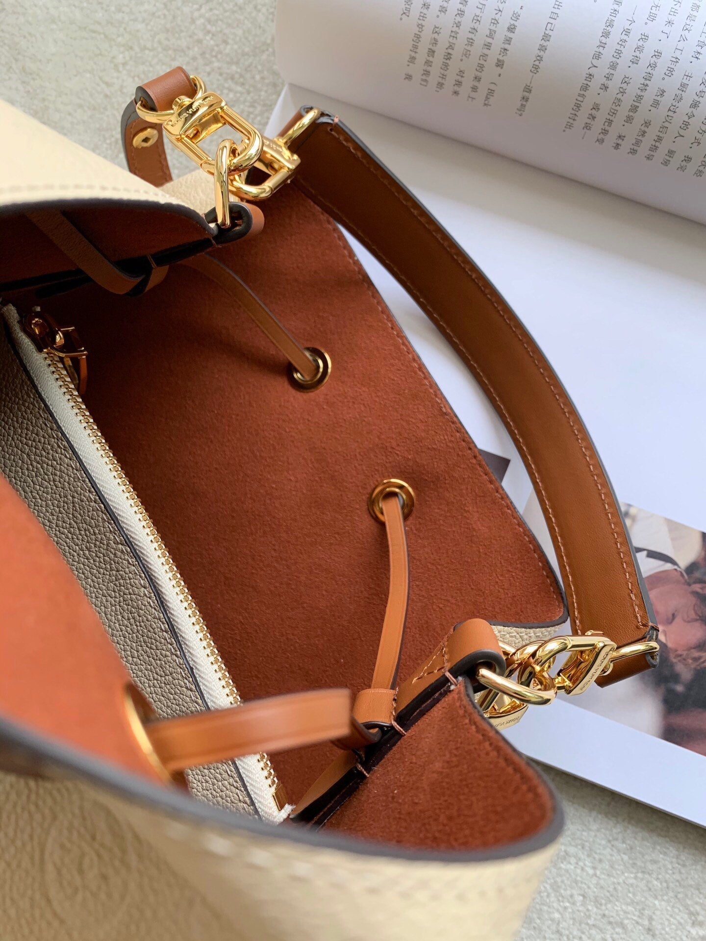 Top Quality NeoNoe MM Bucket Bag Monogram Empreinte Creme For Women, Womens Bags, Shoulder Bags 10.2in/26cm Top Quality M45307