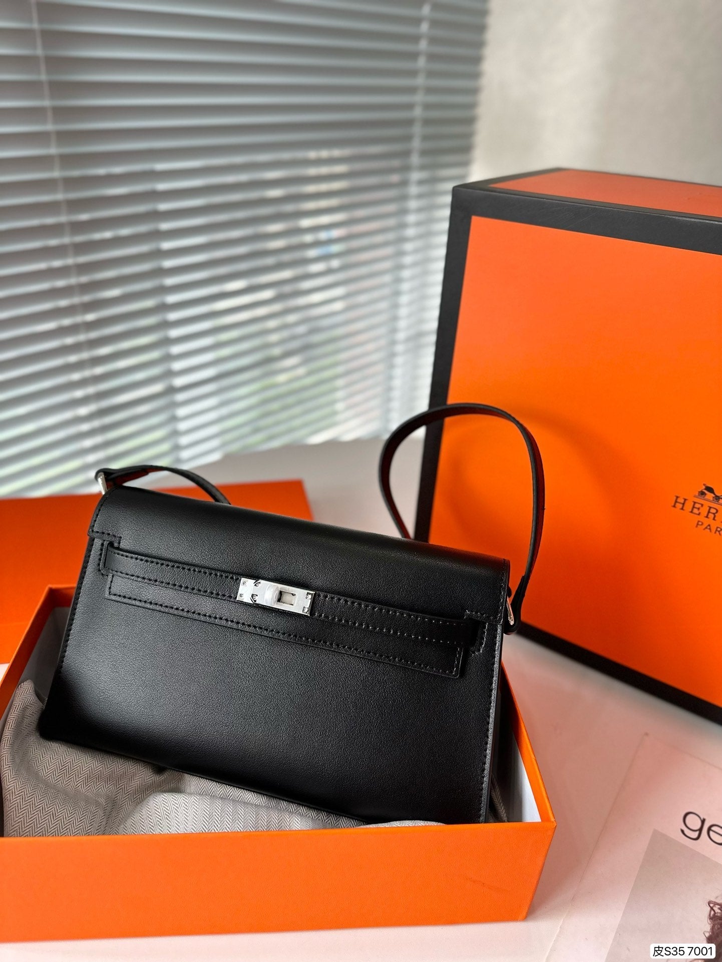 EN - New 1:1 rep  Bags HM 148