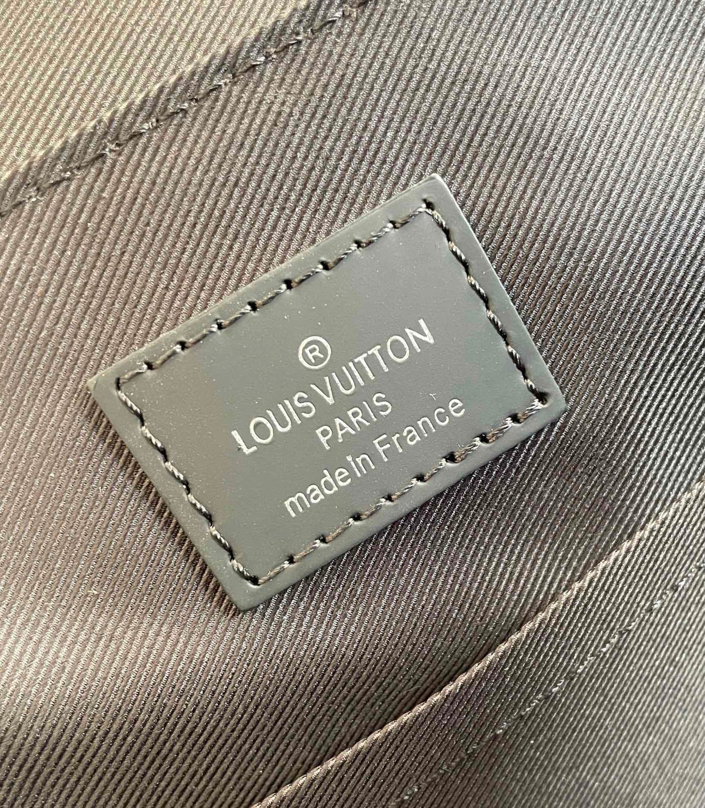 Top Quality Top Qualitystrict PM Monogram Eclipse Canvas For Men, Bags, Shoulder And Crossbody Bags 9.8in/25cm Top Quality M44000