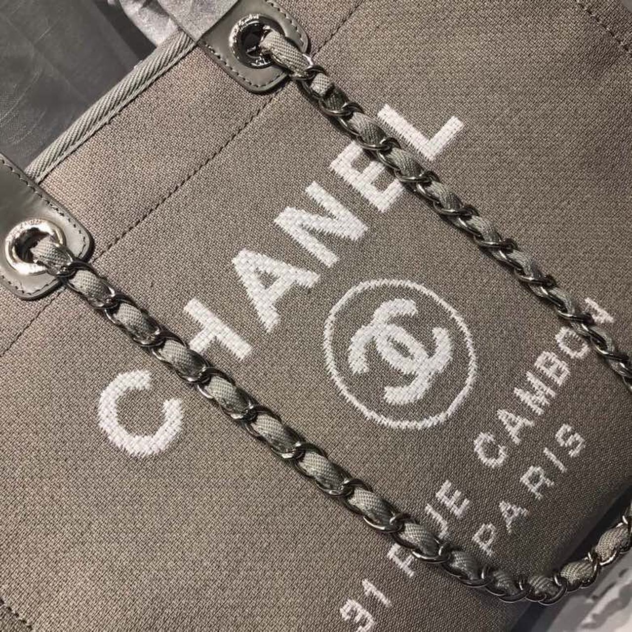 CHL Deauville Tote Tweed Canvas Bag Fall/Winter Collection, Light Grey/White For Women 15in/38cm