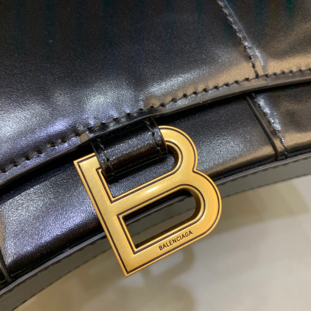 Top Quality Hourglass Wallet On Chain in Black, For Women,  Bags 7.6in/19cm 6560501QJ4M1000