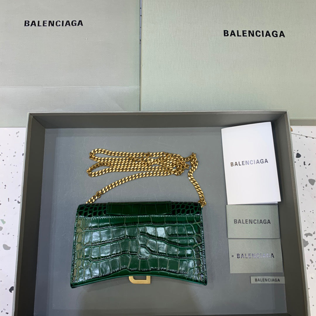 Top Quality Hourglass Wallet On Chain in Dark Green, For Women,  Bags 7.6in/19cm 6560501LRGM3011