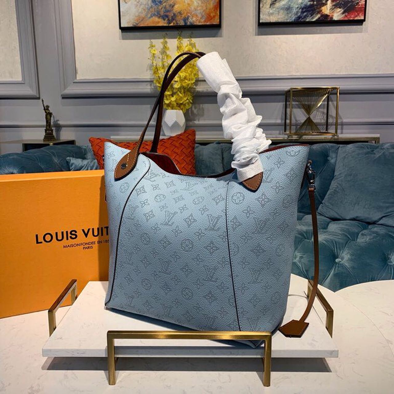 Top Quality Hina MM Bucket Bag Light Blue For Women,  Shoulder And Crossbody Bags 18.1in/46cm Top Quality M52975