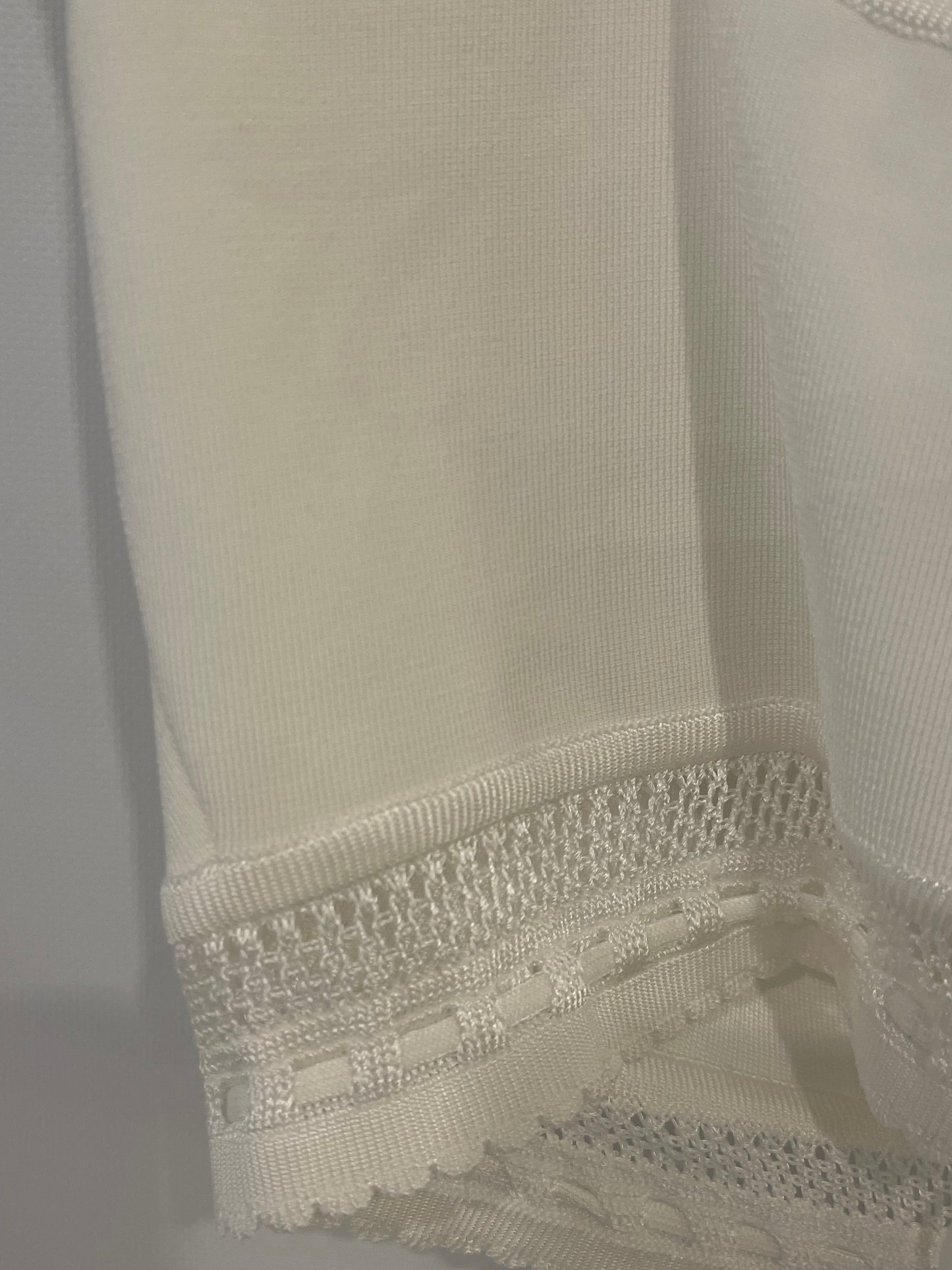 Ala•a White Short Sleeved Top with Knitted Detail Size FR 38 (UK 10)