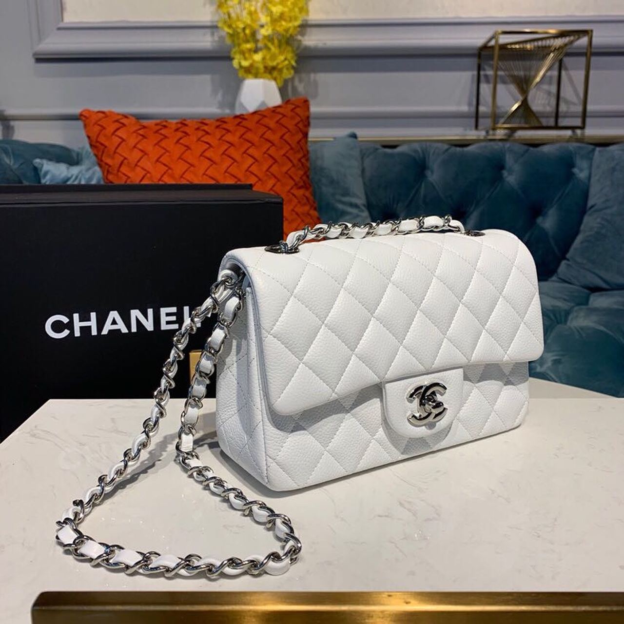 CHLSmall Classic Handbag Silver Hardware White For Women, Women’s Bags, Shoulder And Crossbody Bags 7.8in/20cm A01113