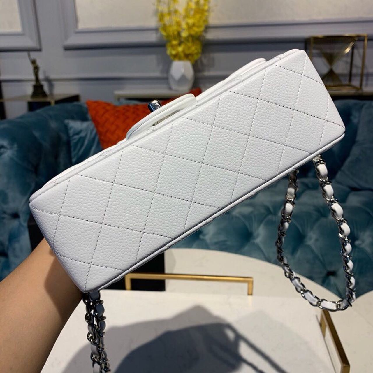 CHLSmall Classic Handbag Silver Hardware White For Women, Women’s Bags, Shoulder And Crossbody Bags 7.8in/20cm A01113