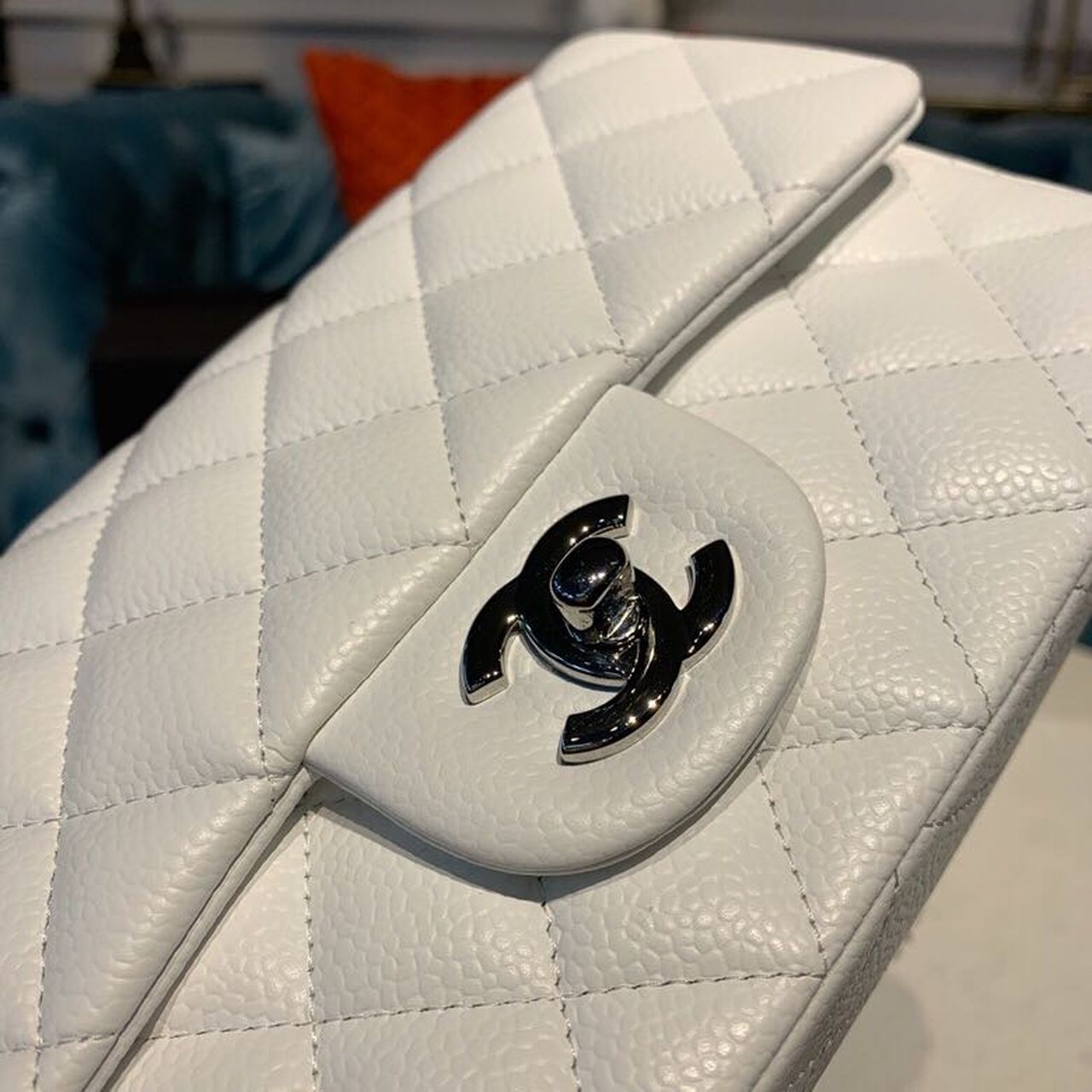 CHLSmall Classic Handbag Silver Hardware White For Women, Women’s Bags, Shoulder And Crossbody Bags 7.8in/20cm A01113