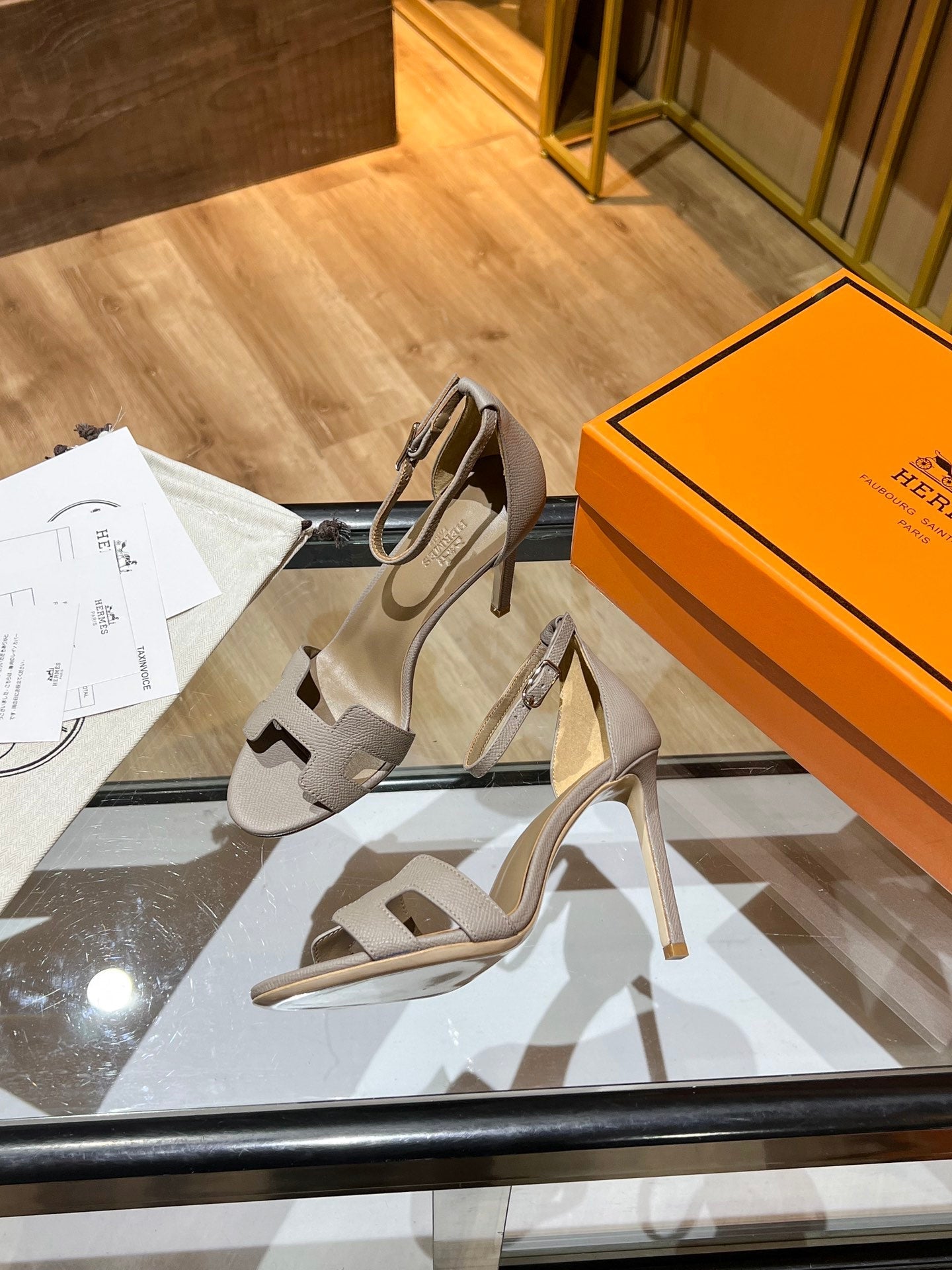 New 1:1 rep HM HIGH HEELS 029