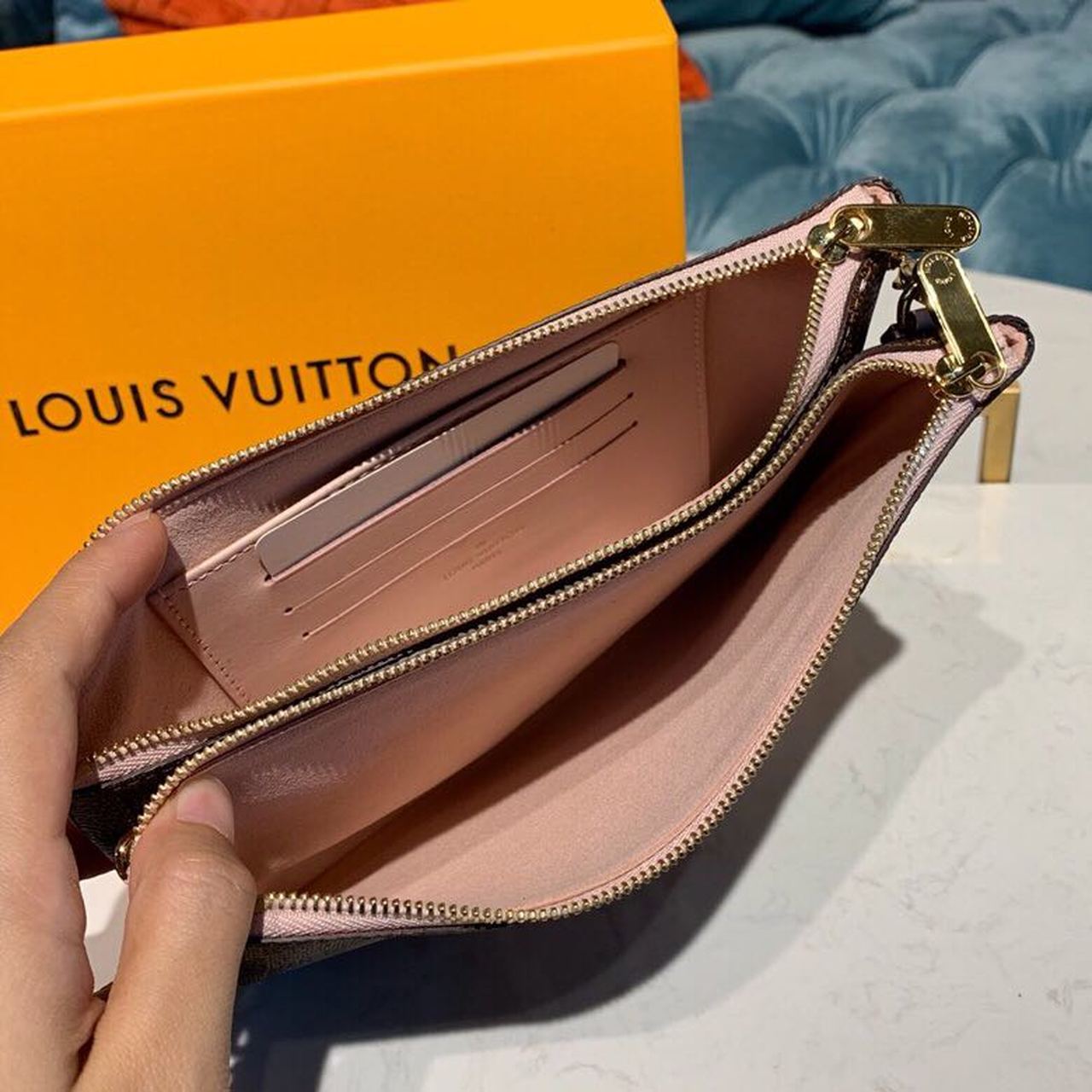 Top Quality Pochette Double Zip Damier Ebene Canvas Rose Ballerine Pink For Women, Womens Bags, Shoulder And Crossbody Bags 7.9in/21cm Top Quality N60254