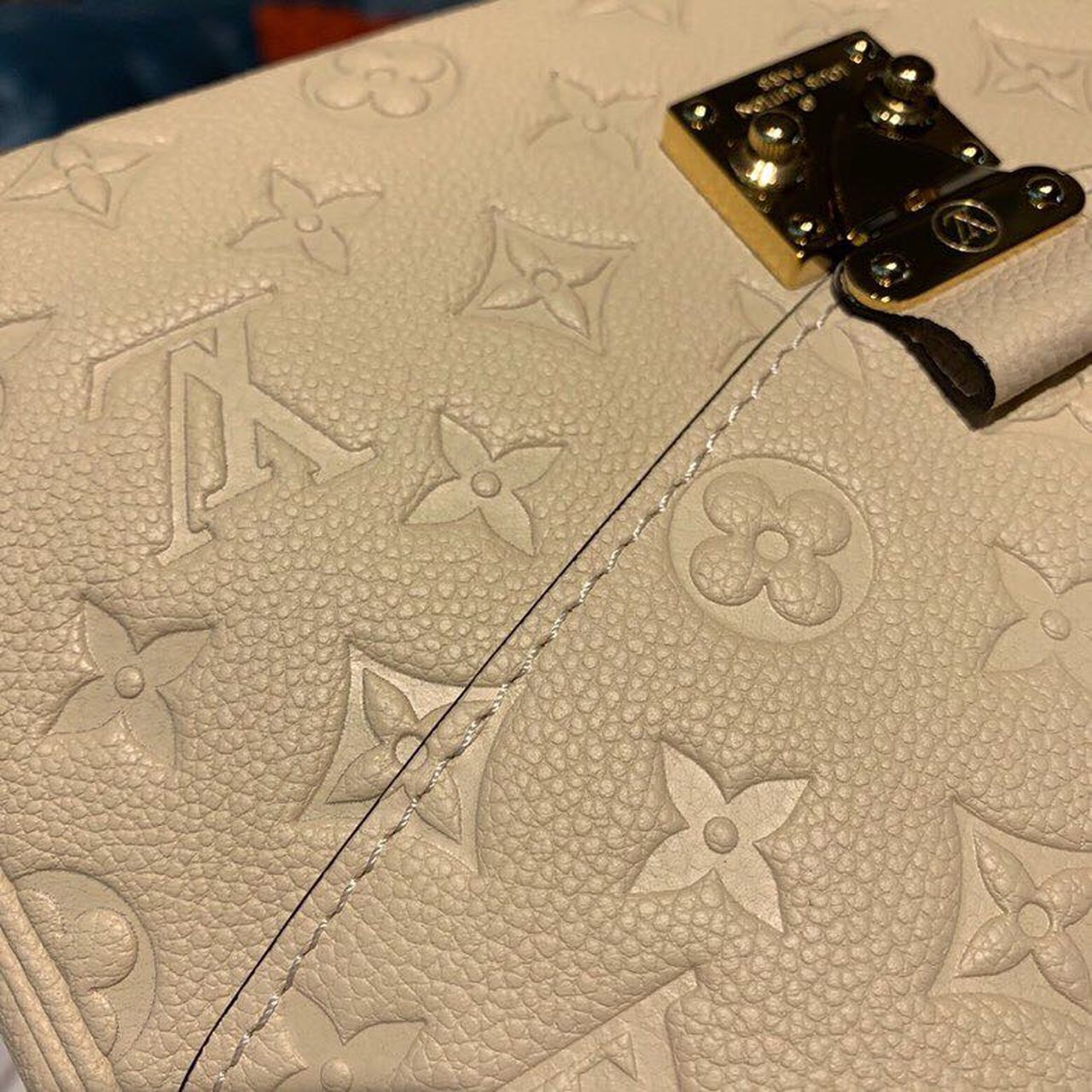 Top Quality Pochette Metis Monogram Empreinte Creme Beige/Caramel For Women,  Shoulder And Crossbody Bags 9.8in/25cm Top Quality M53940
