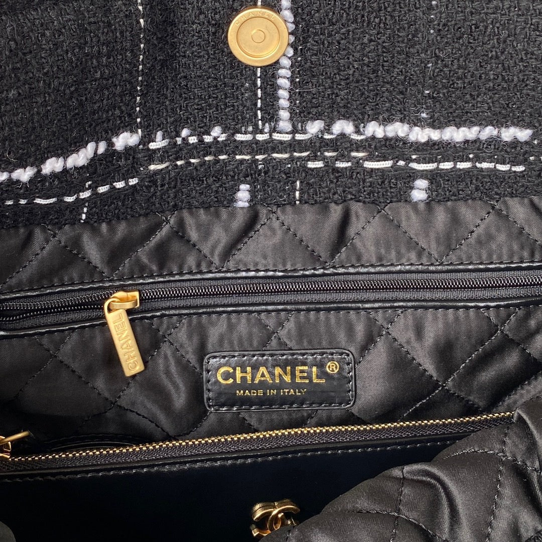 CHL 22 Handbag Gold Hardware Black For Women, Women’s Handbags, Shoulder Bags 14in/36cm AS3262