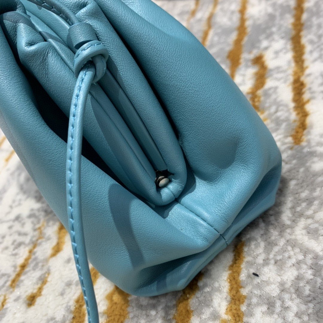 Top Quality Mini Pouch For Women 8.6in/22cm In Blue