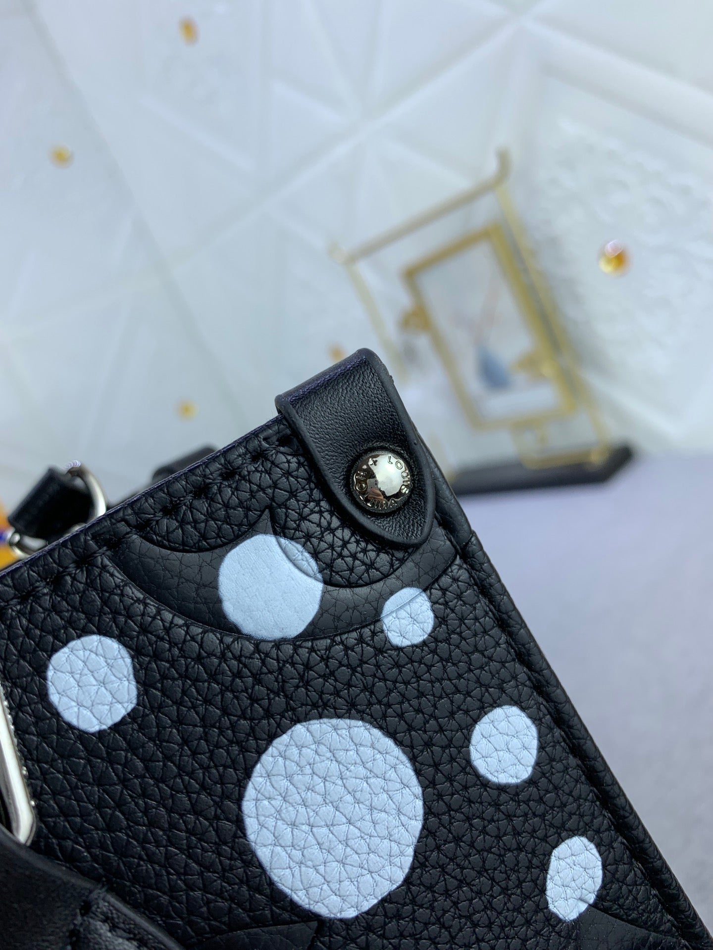 EN - New 1:1 rep Bag LUV 638