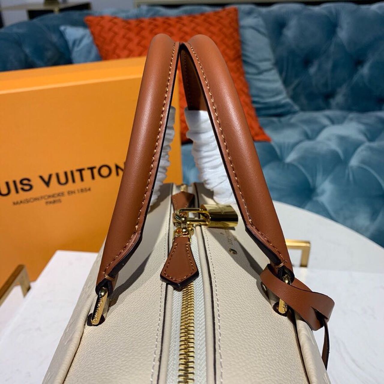 Top Quality Speedy Bandouliere 25 Monogram Empreinte Creme For Women,  Shoulder And Crossbody Bags 9.8in/25cm Top Quality M44736