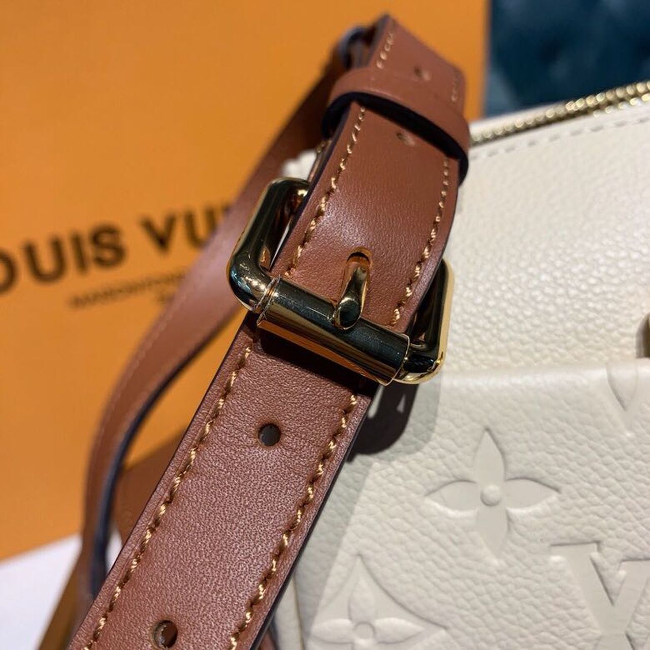 Top Quality Speedy Bandouliere 25 Monogram Empreinte Creme For Women,  Shoulder And Crossbody Bags 9.8in/25cm Top Quality M44736