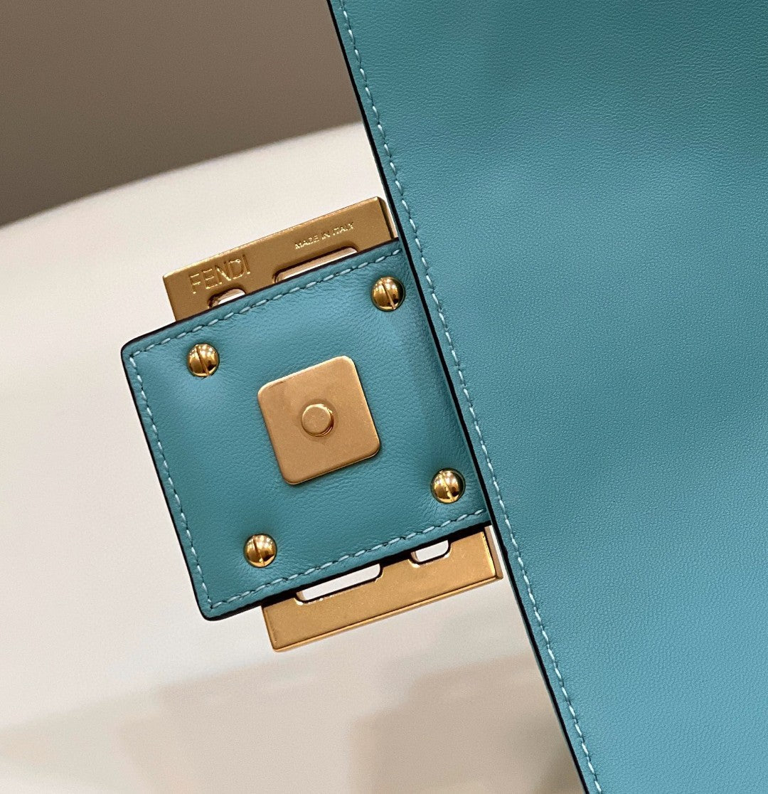 Top QualityTop Quality Baguette Medium Mint Green Bag For Woman 27cm/10.5in 8BR600A72VF1IV6