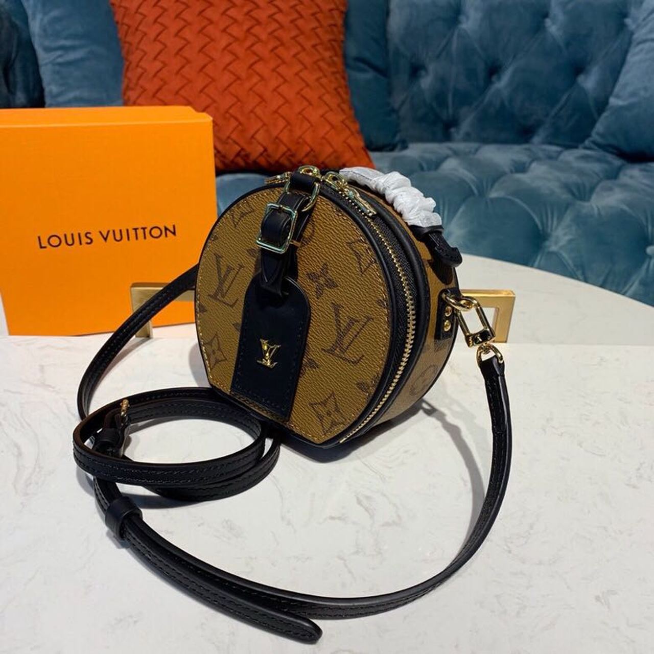 Top Quality Mini Boite Chapeau Monogram Reverse Canvas For Women, Womens Chain And Strap Wallet, Shoulder And Crossbody Wallet 5.1in/13cm Top Quality M68276