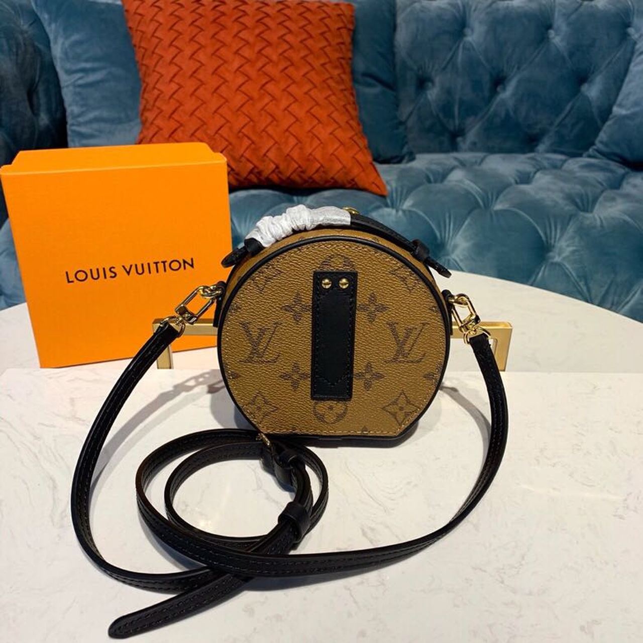 Top Quality Mini Boite Chapeau Monogram Reverse Canvas For Women, Womens Chain And Strap Wallet, Shoulder And Crossbody Wallet 5.1in/13cm Top Quality M68276