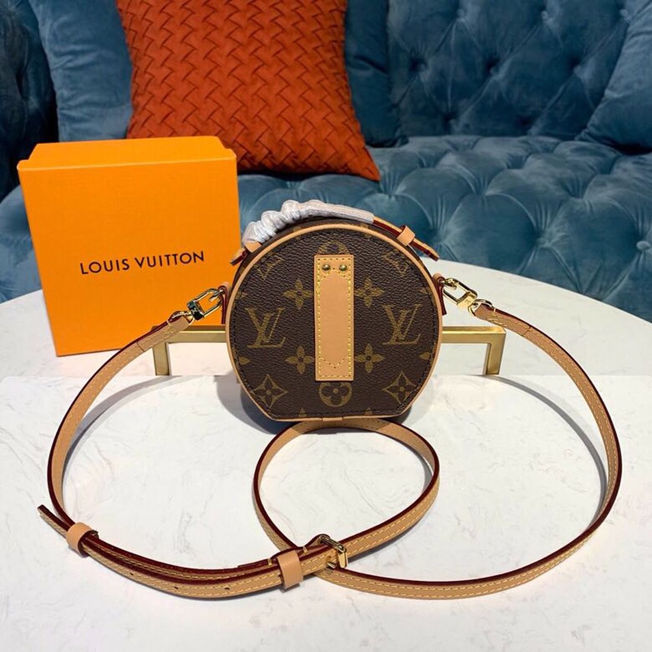 Top Quality Mini Boite Chapeau Monogram Canvas For Women, Womens Chain And Strap Wallet, Shoulder And Crossbody Wallet 5.1in/13cm Top Quality M44699