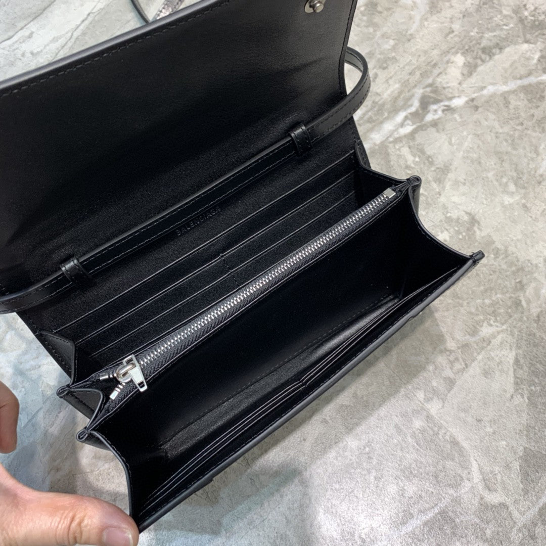 Top Quality Hourglass Wallet Bag In Black, For Women,  Bags 8in/20cm