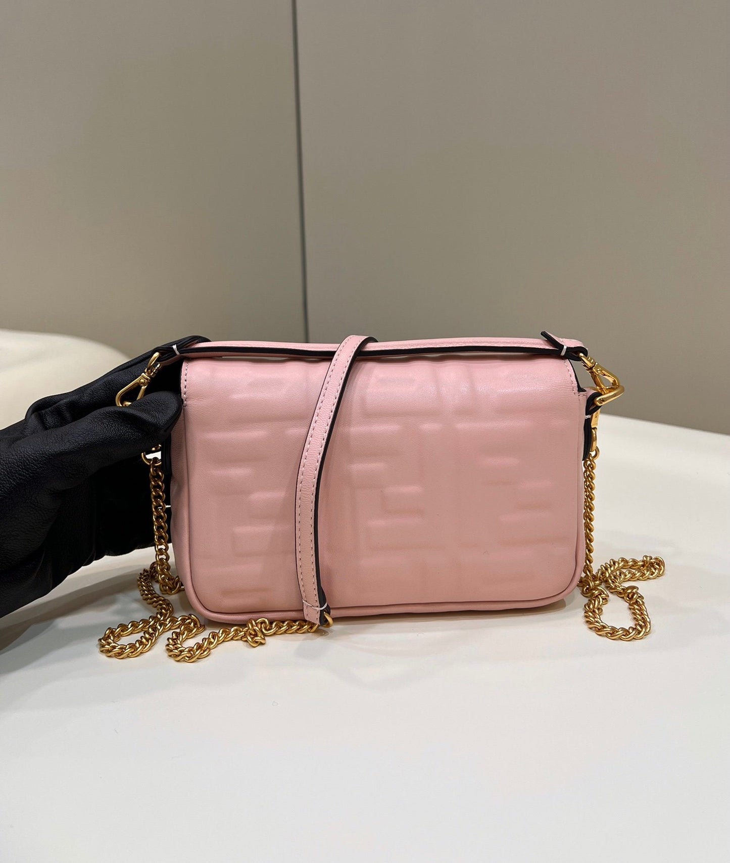 Top QualityTop Quality Baguette Pink For Women, Women’s Handbags, Shoulder And Crossbody Bags 7.5in/19cm FF 8BS017