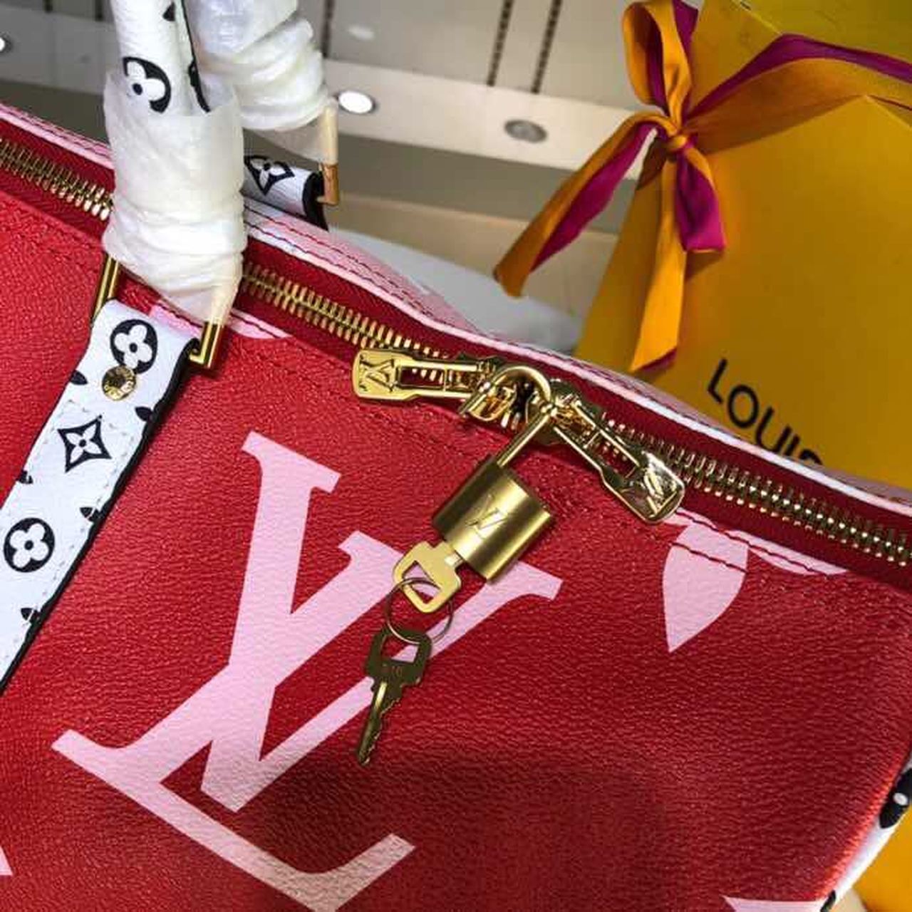 Top Quality Keepall Bandouliere 50 Monogram and Monogram Reverse Canvas Red For Women, Womens Handbags, Travel Bags 19.7in/50cm Top Quality