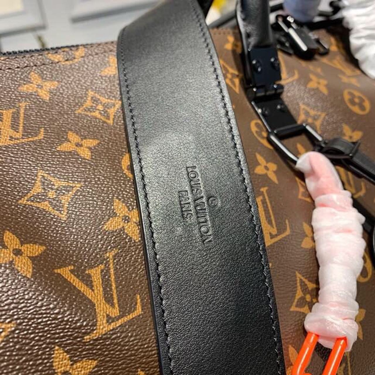 Top Quality Keepall Bandouliere 50 Monogram Solar Ray Canvas Black/Orange By Virgil Abloh For Men, Bags, Travel Bags 19.7in/50cm Top Quality M44471