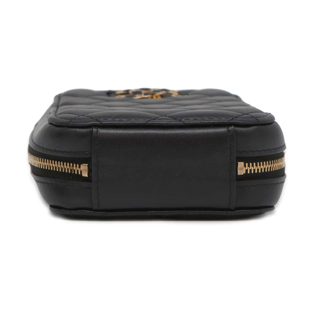CHANEL 19 CC Logo ChainBag Black Lambskin