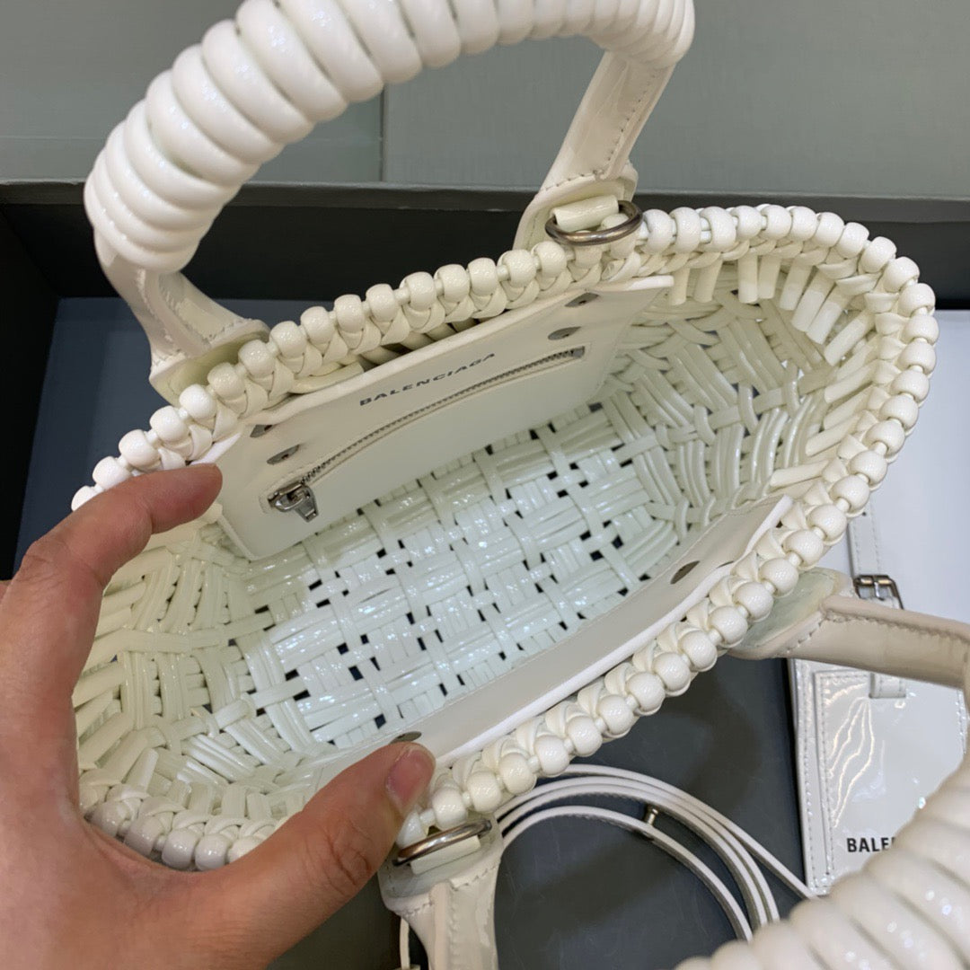 Top Quality Bistro XS Basket With Strap In White, For Women,  Bags 16.1in/41cm 6713422IE3Y9000