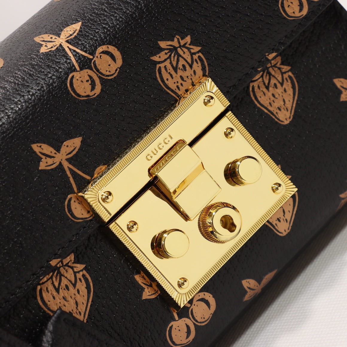 EN - New 1:1 rep Bag GCI 487